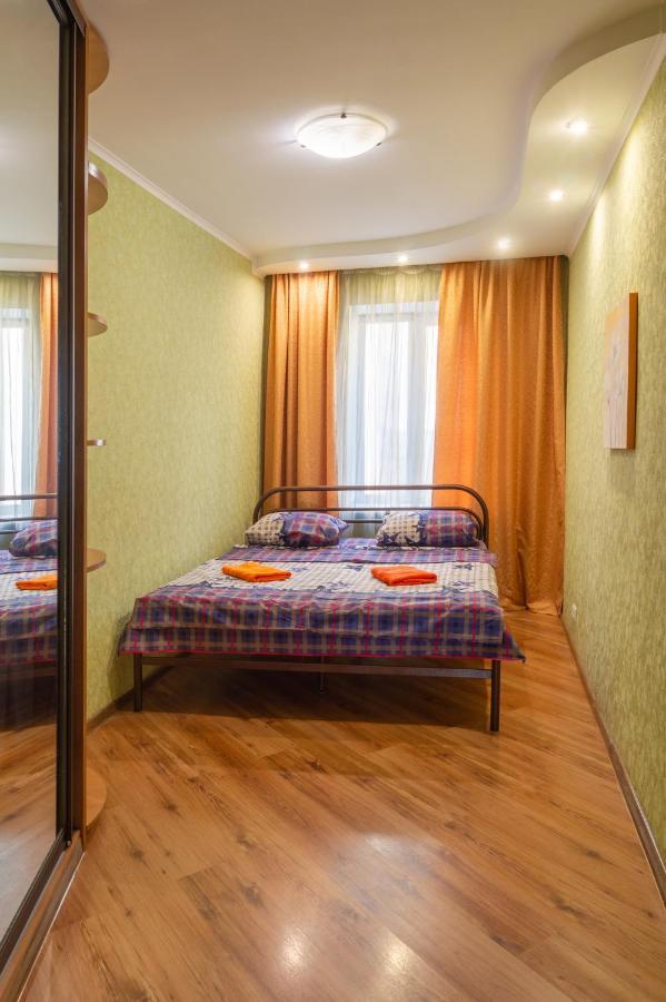 Apartment Triokhsviatytelskaya Street 3 Kyiv Exterior foto