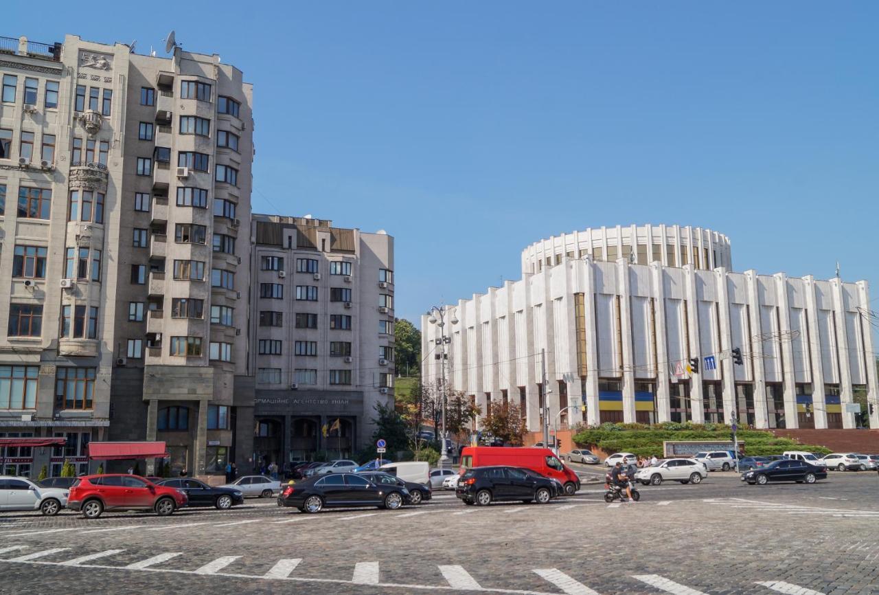 Apartment Triokhsviatytelskaya Street 3 Kyiv Exterior foto